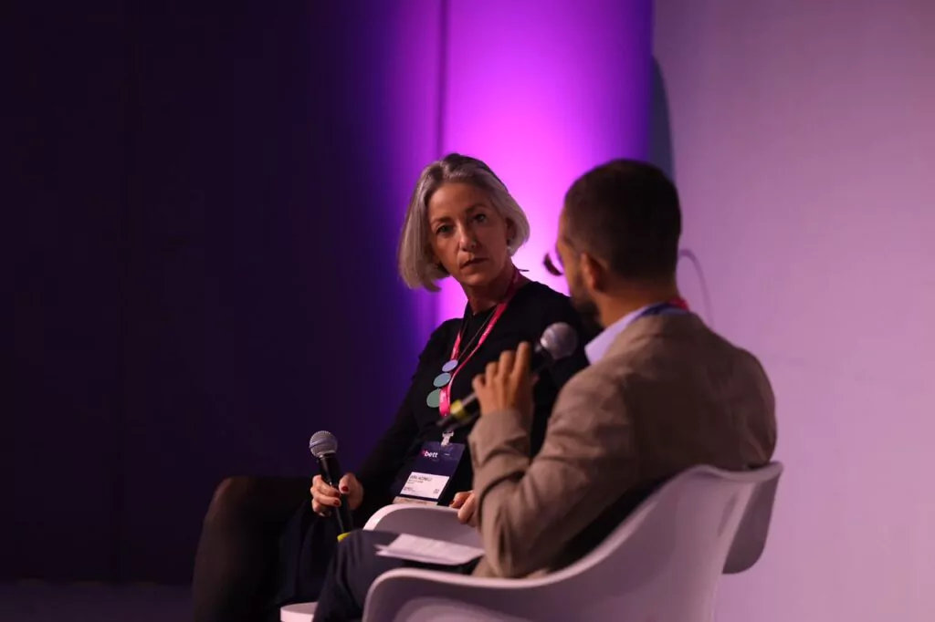 Bett Brasil 2022: Caio Lo Bianco e Vera Iaconelli falam sobre saúde mental no maior evento de educação da América Latina -LIV Inteligência de Vida